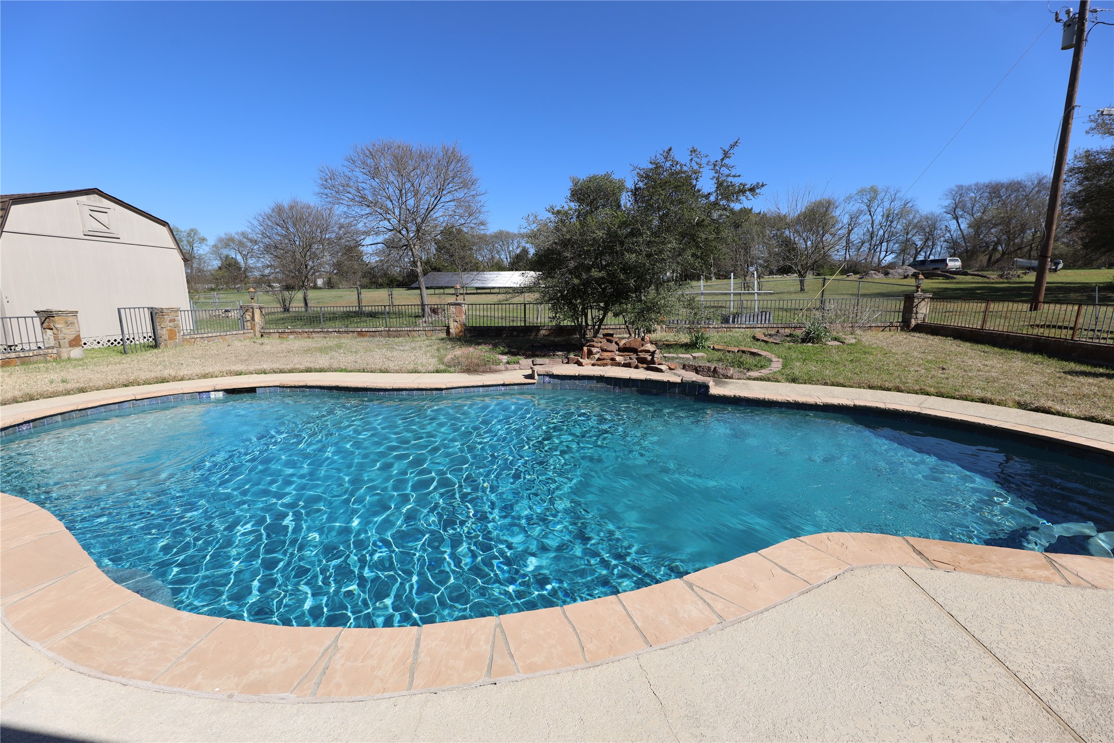 907 Red Oak Creek Drive Ovilla TX 75154