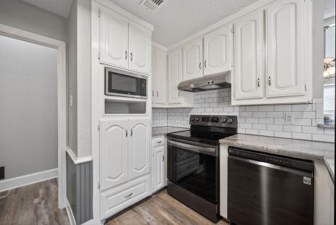2229 Country Valley Road Garland TX 75041