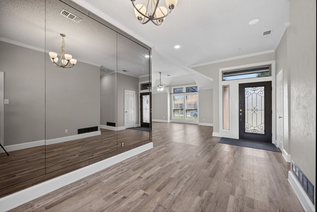 2229 Country Valley Road Garland TX 75041