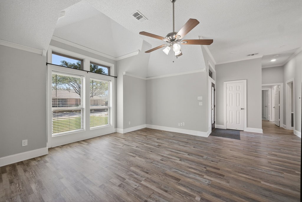 2229 Country Valley Road Garland TX 75041
