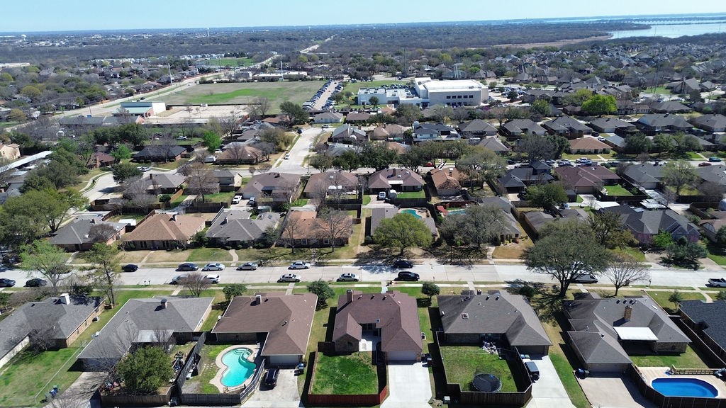 2229 Country Valley Road Garland TX 75041