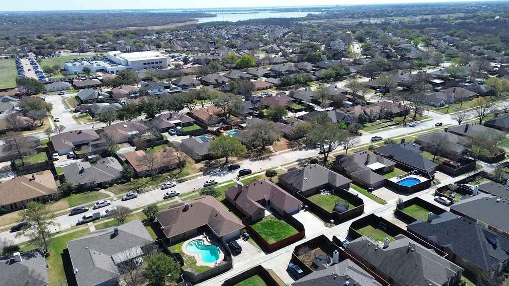 2229 Country Valley Road Garland TX 75041
