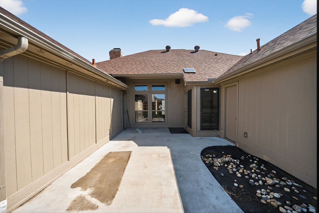 2229 Country Valley Road Garland TX 75041