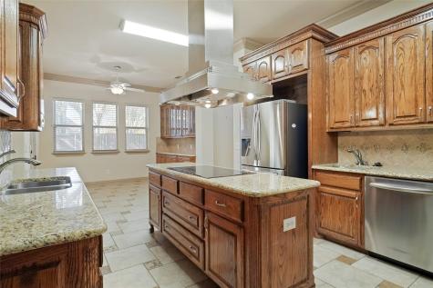 502 Lismore Drive Mansfield TX 76063