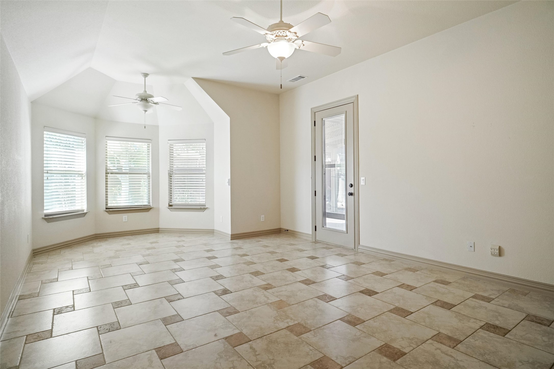 502 Lismore Drive Mansfield TX 76063