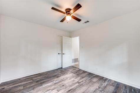 2513 Janice Lane Fort Worth TX 76112