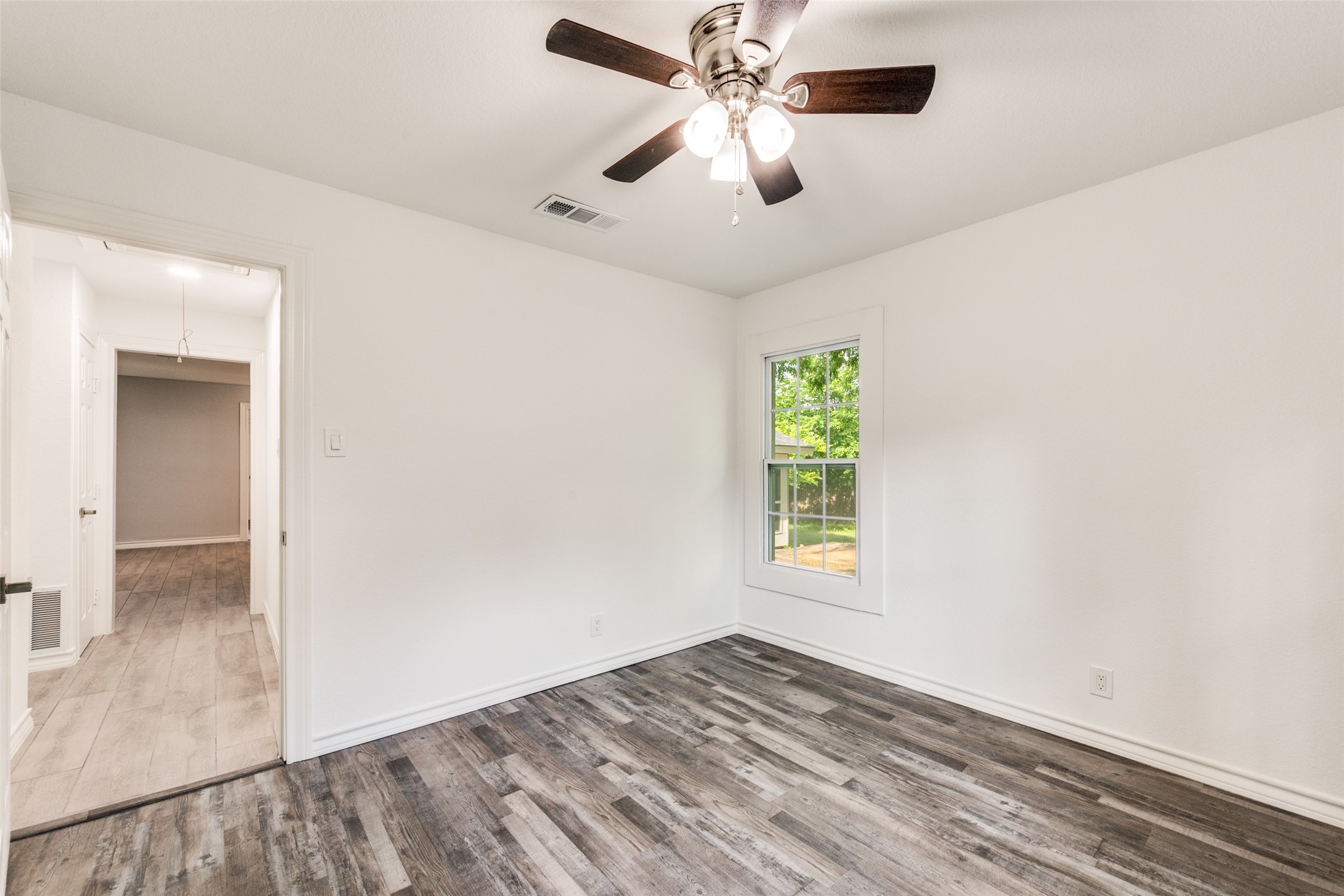 2513 Janice Lane Fort Worth TX 76112