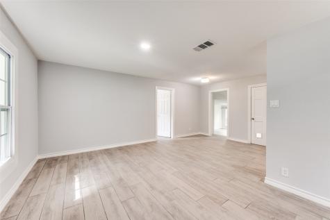 2513 Janice Lane Fort Worth TX 76112