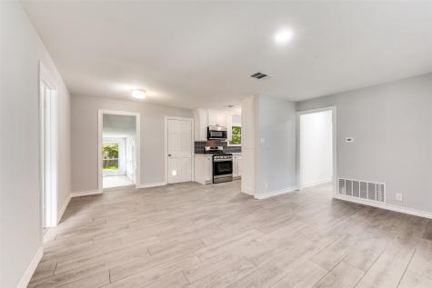 2513 Janice Lane Fort Worth TX 76112