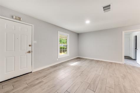 2513 Janice Lane Fort Worth TX 76112