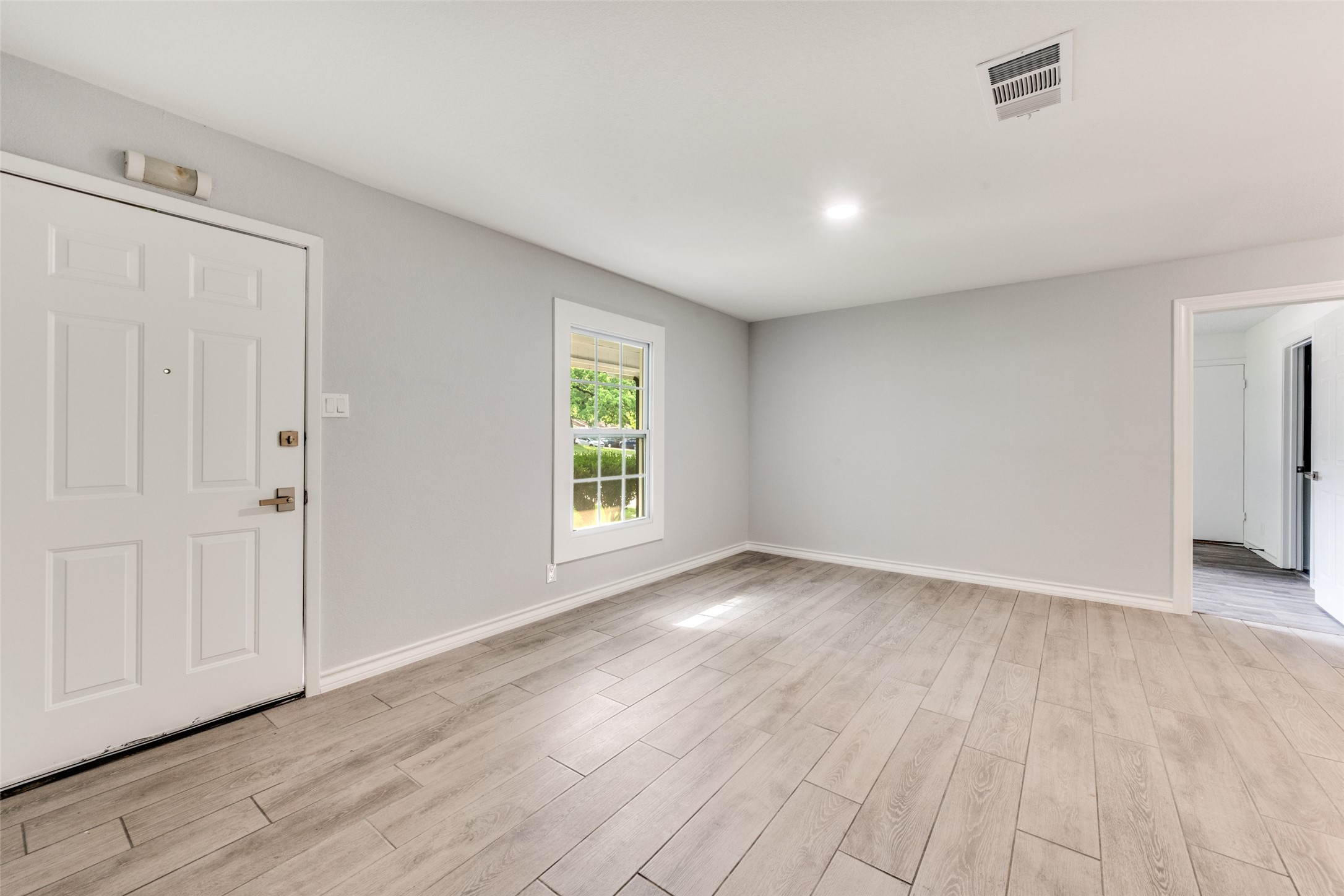2513 Janice Lane Fort Worth TX 76112