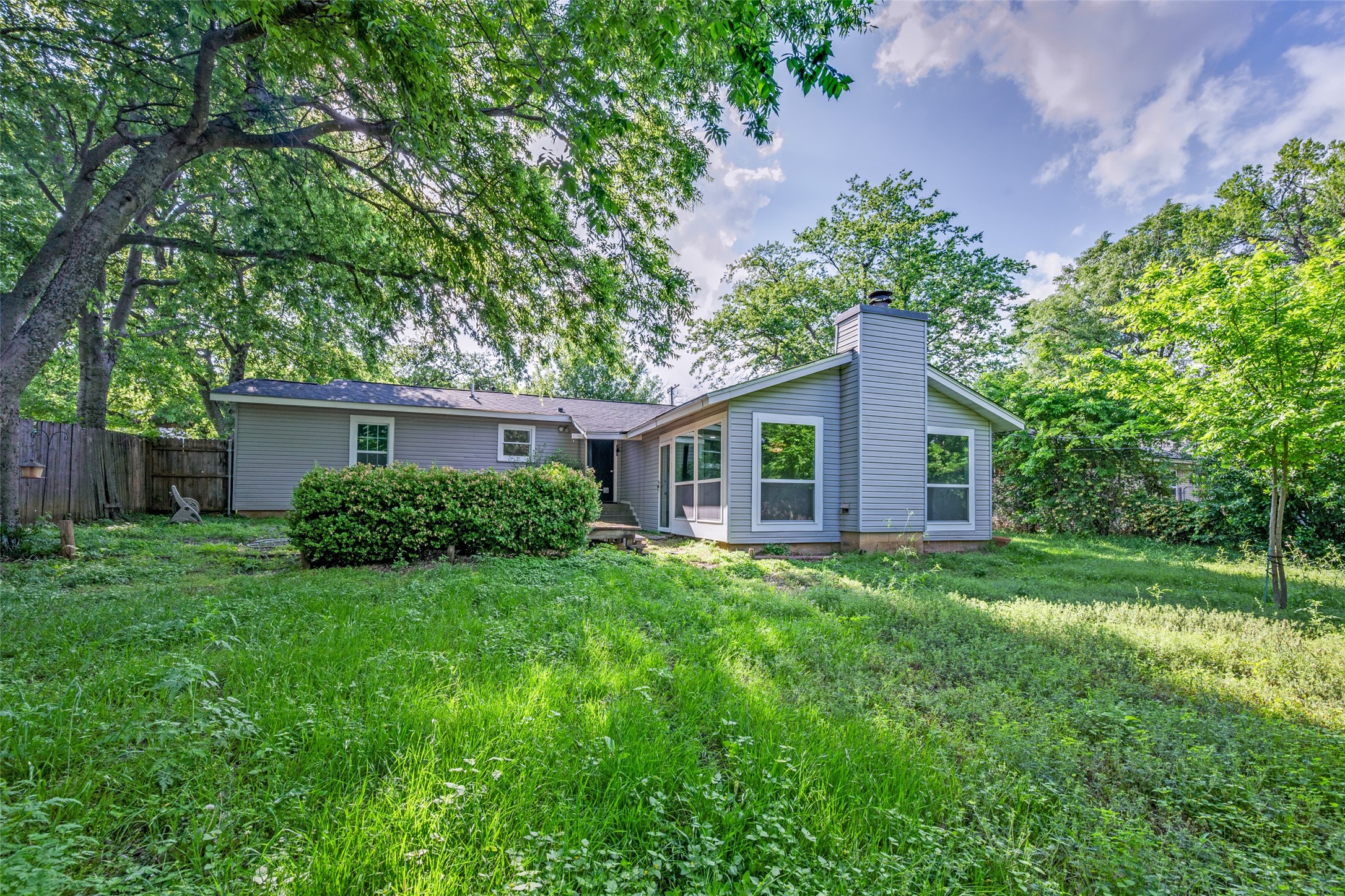 2513 Janice Lane Fort Worth TX 76112