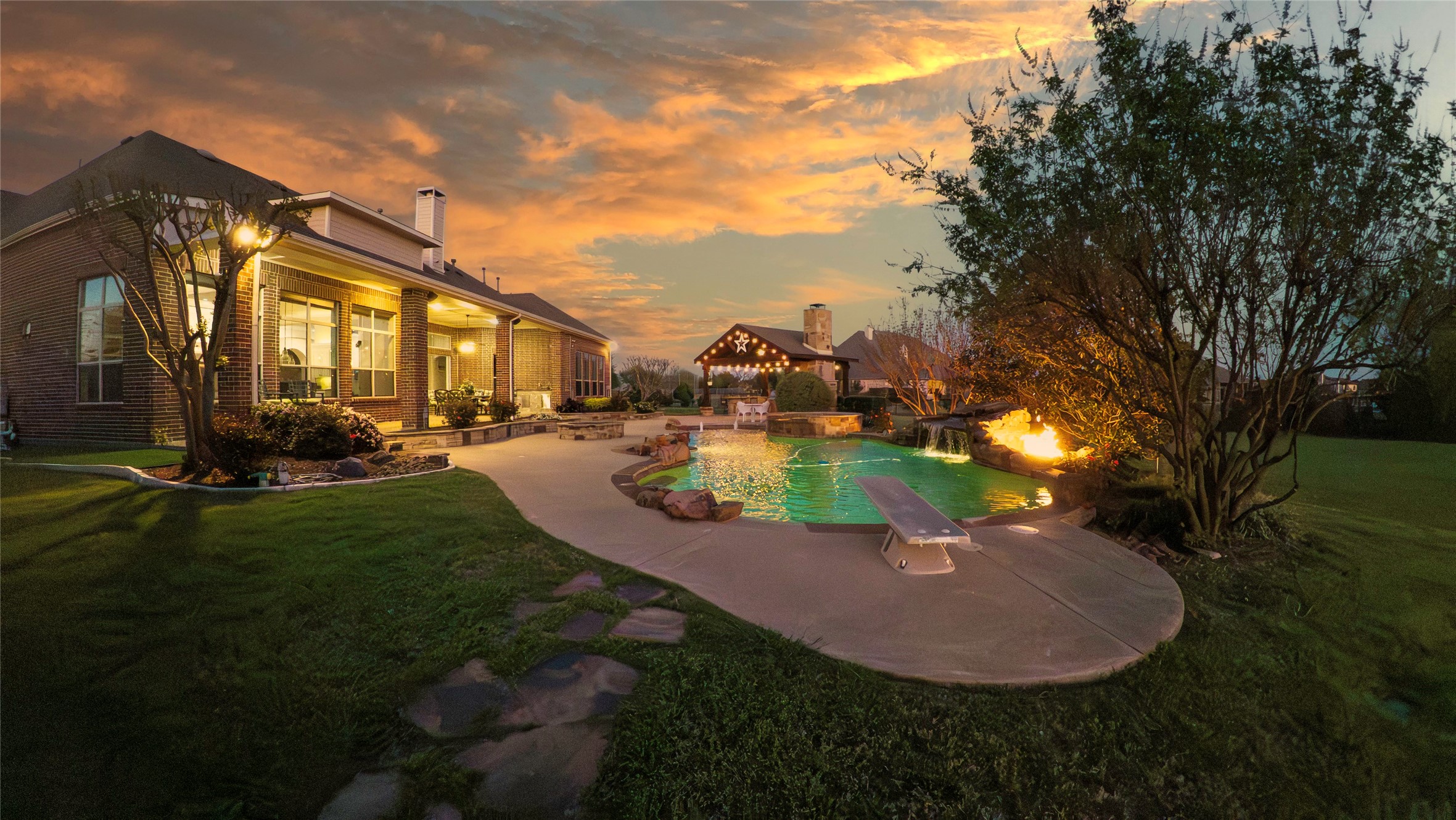 210 Rockland Trail Lucas TX 75002