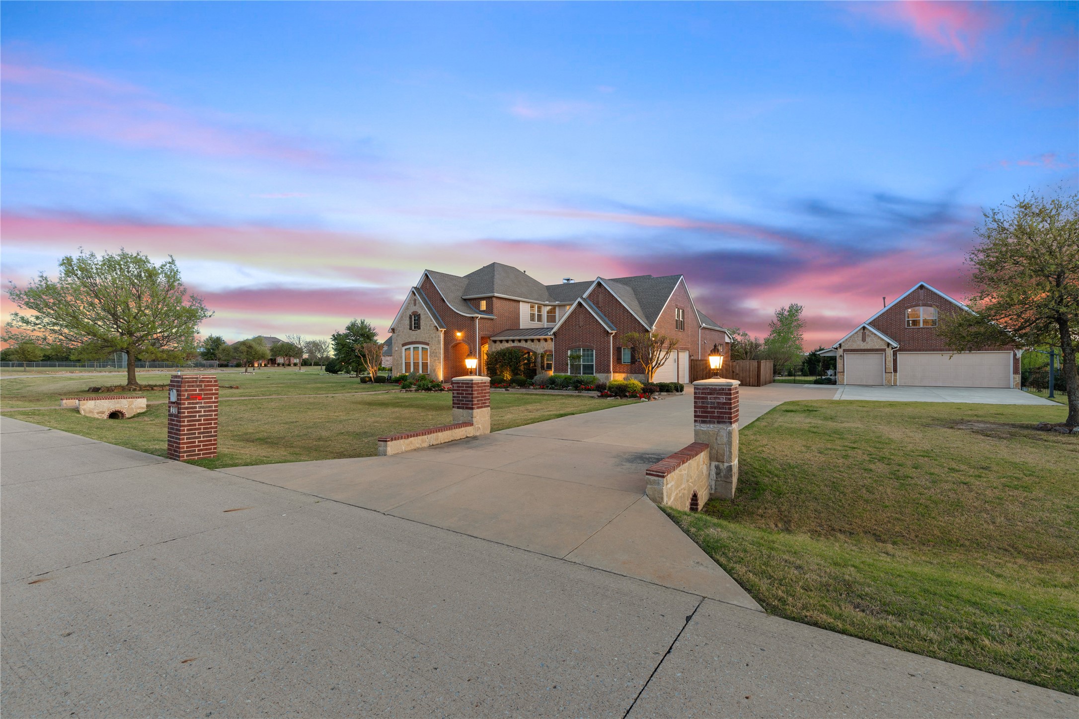 210 Rockland Trail Lucas TX 75002