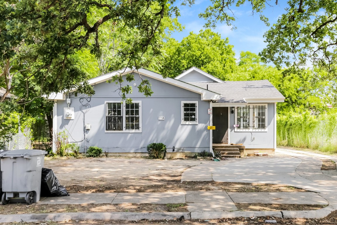 2214 Harding Street Dallas TX 75215