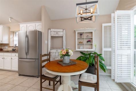305 Chantilly Court Hurst TX 76054