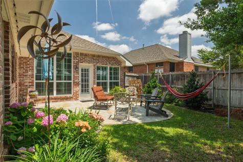 305 Chantilly Court Hurst TX 76054