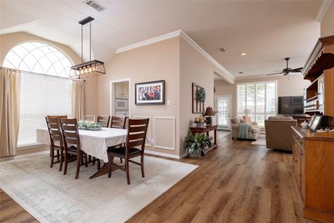 305 Chantilly Court Hurst TX 76054