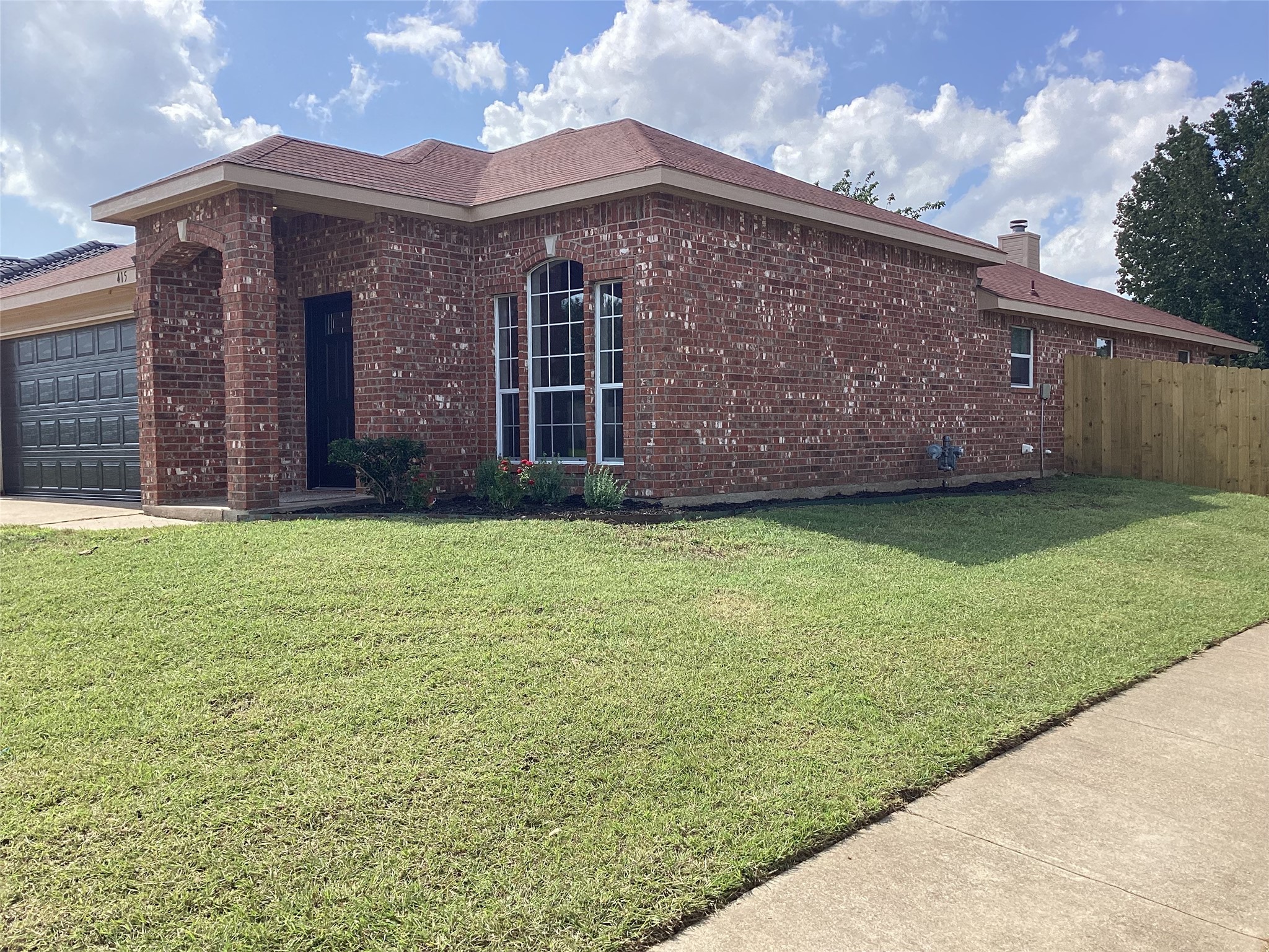 415 Cross Cut Drive Arlington TX 76018