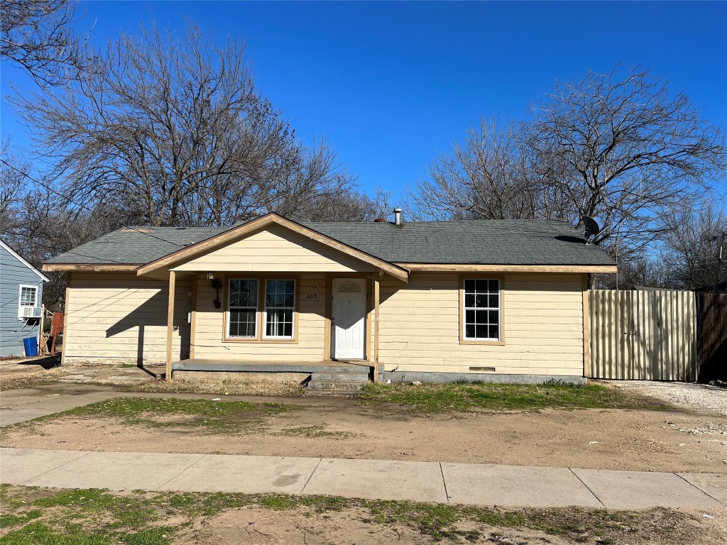 605 N East Street Arlington TX 76011