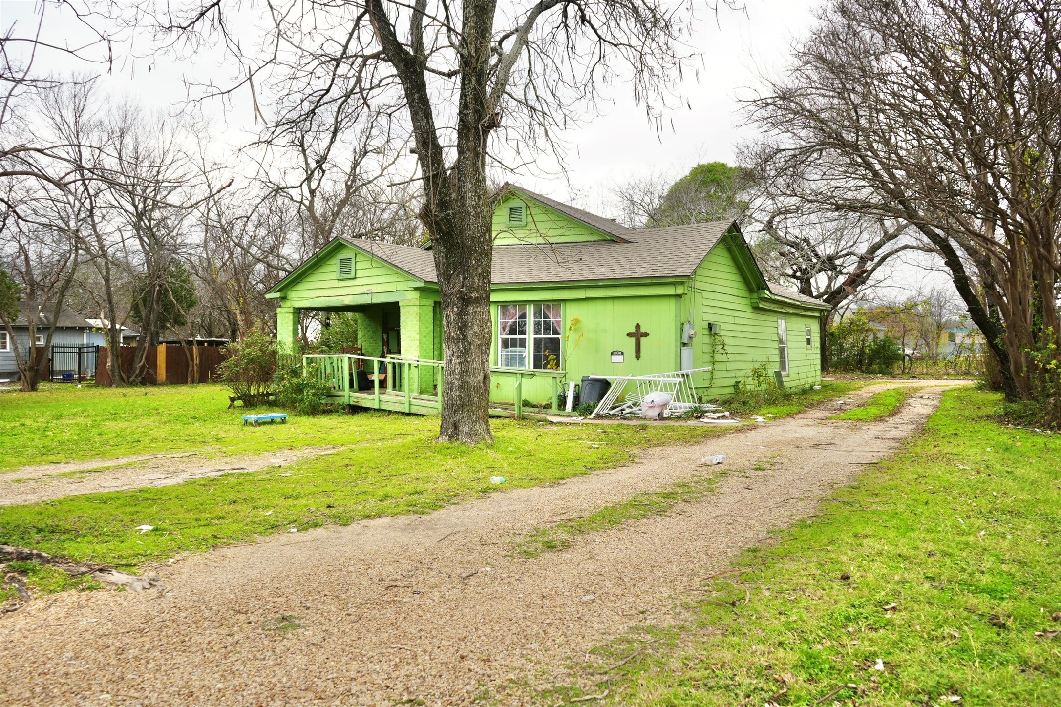 1039 Pleasant Drive Dallas TX 75217