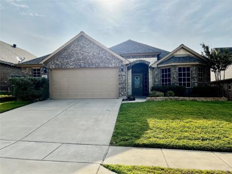 8625 Vista Royale Drive Fort Worth TX 76108