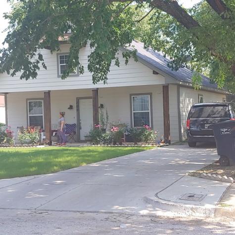 109 W Fogg Street Fort Worth TX 76110
