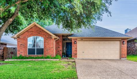 936 Freshwood Court Arlington TX 76017