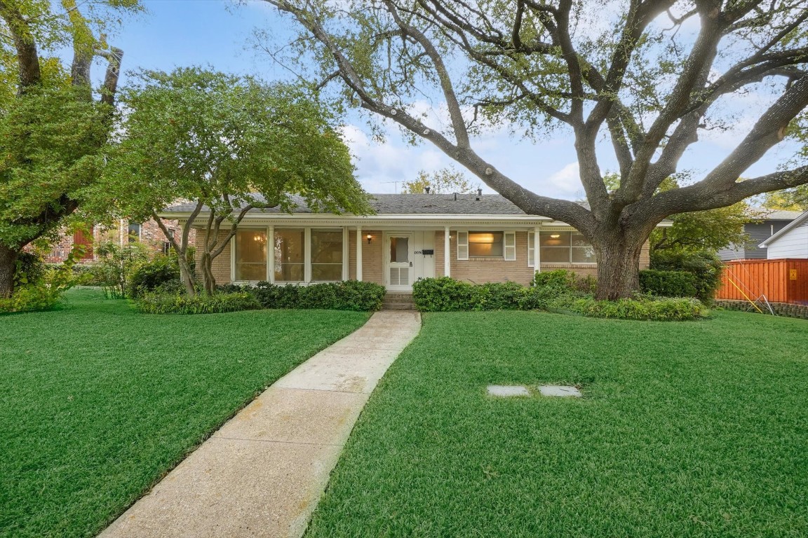 10036 Fieldcrest Drive Dallas TX 75238