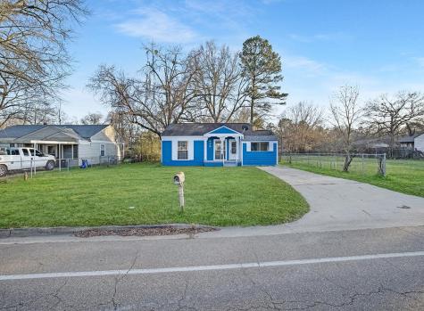 828 Burma Road Wake Village TX 75501