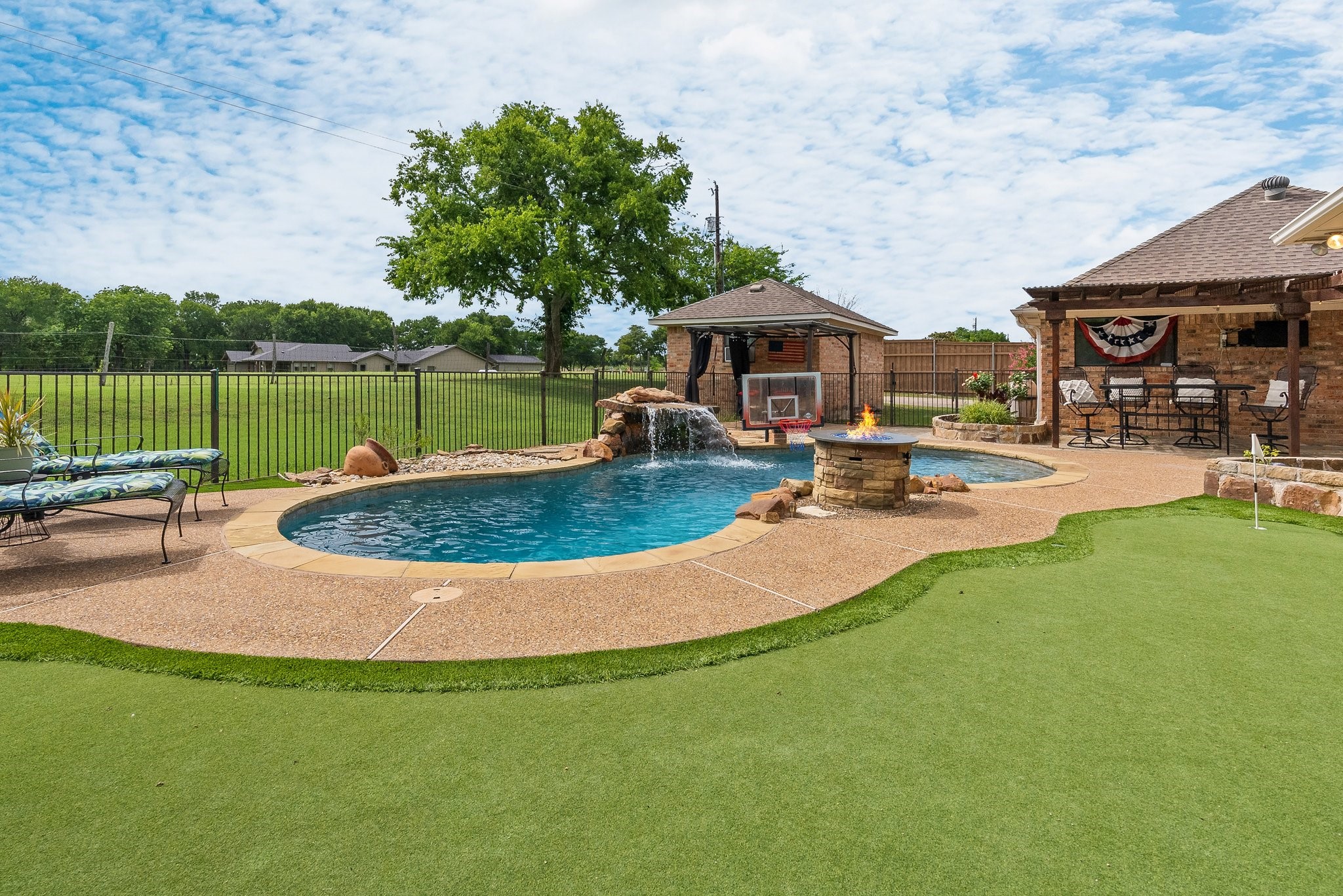 206 Covey Lane Mckinney TX 75071