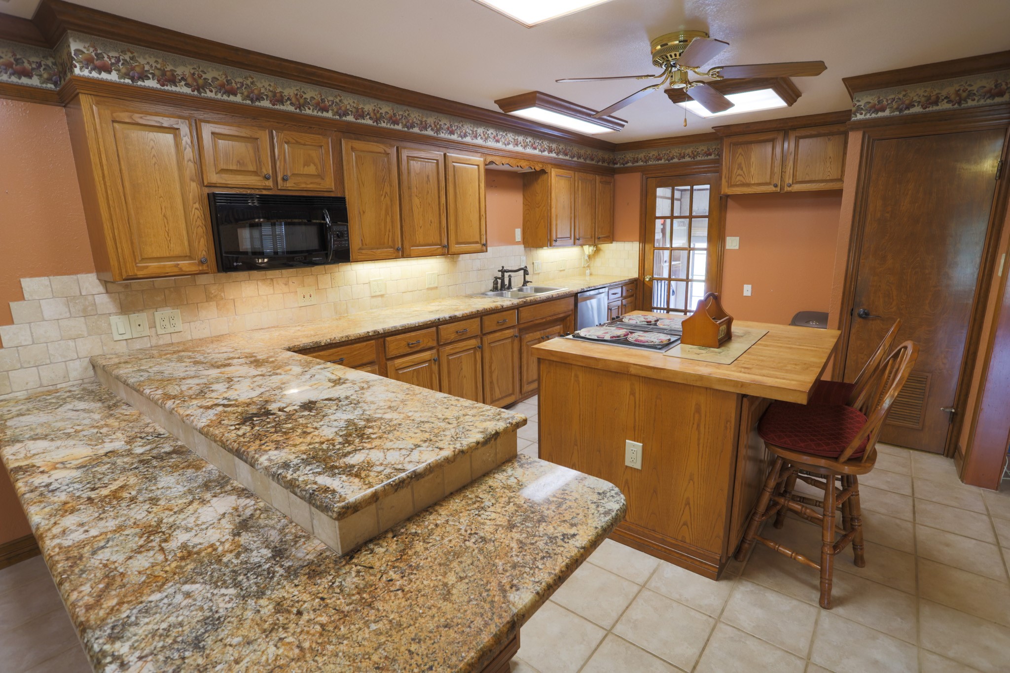 303 David Davis Drive Mcgregor TX 76657