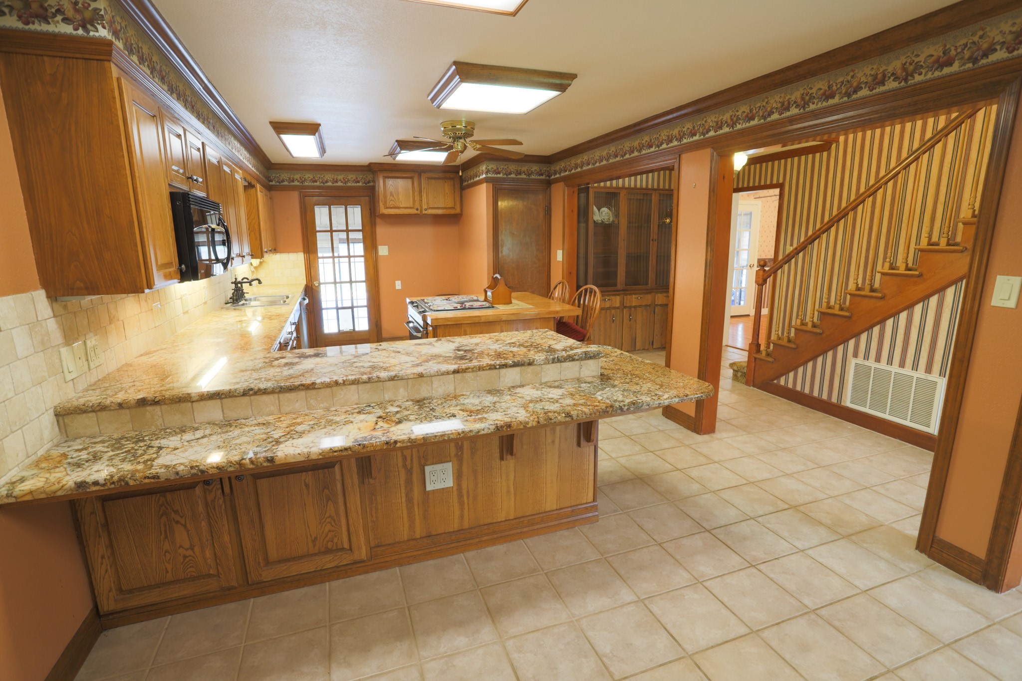 303 David Davis Drive Mcgregor TX 76657