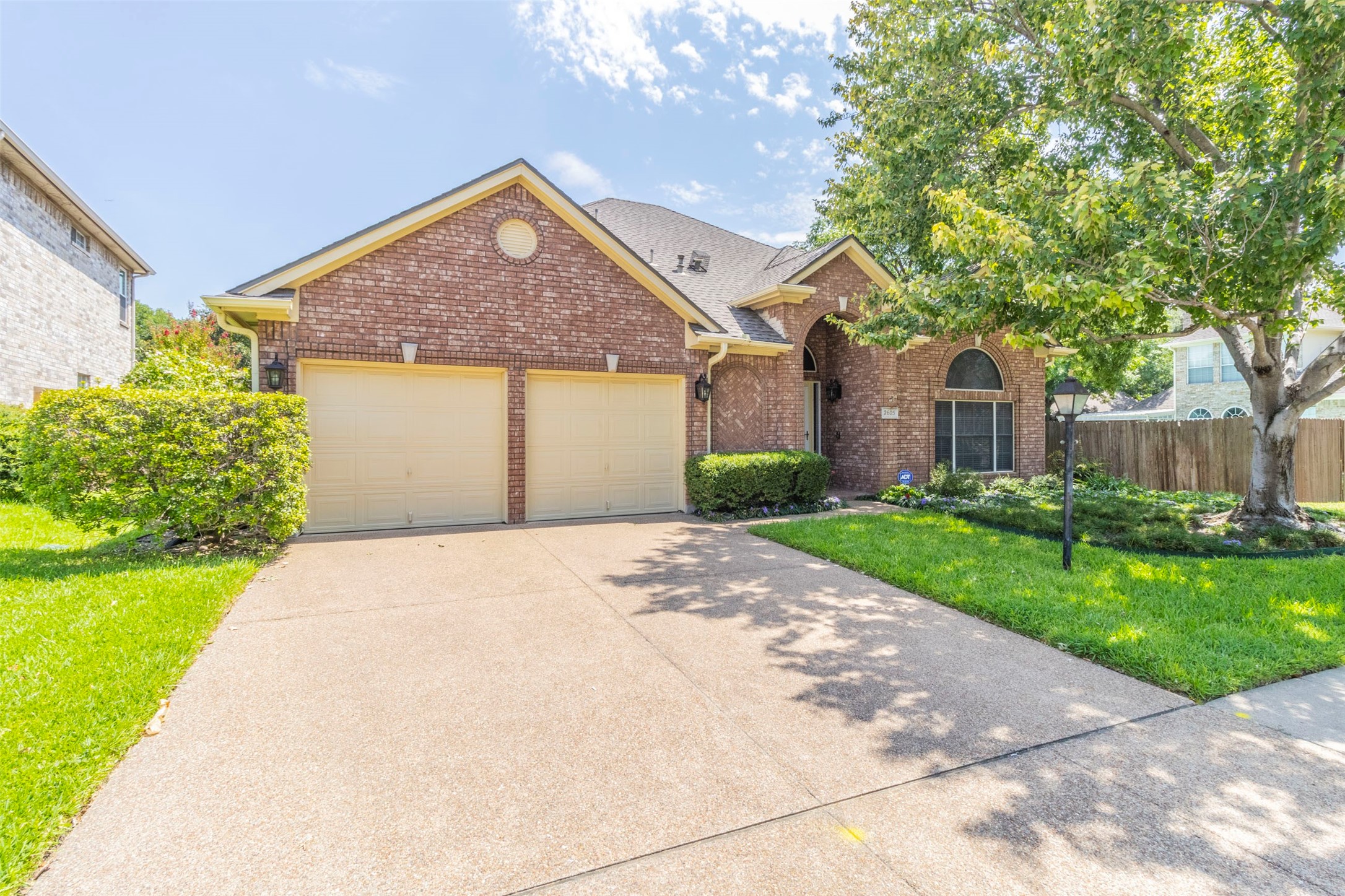 2605 Tillman Drive Arlington TX 76006