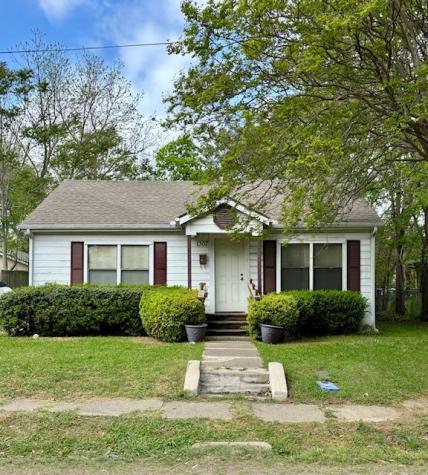 1307 Church Street Commerce TX 75428