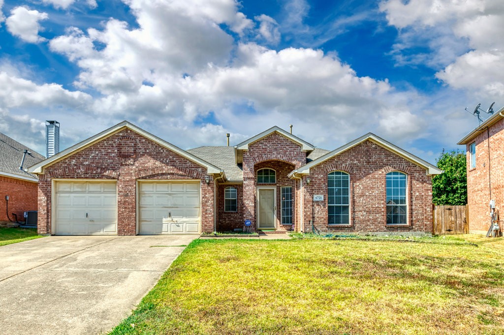4721 Chaucer Court Grand Prairie TX 75052