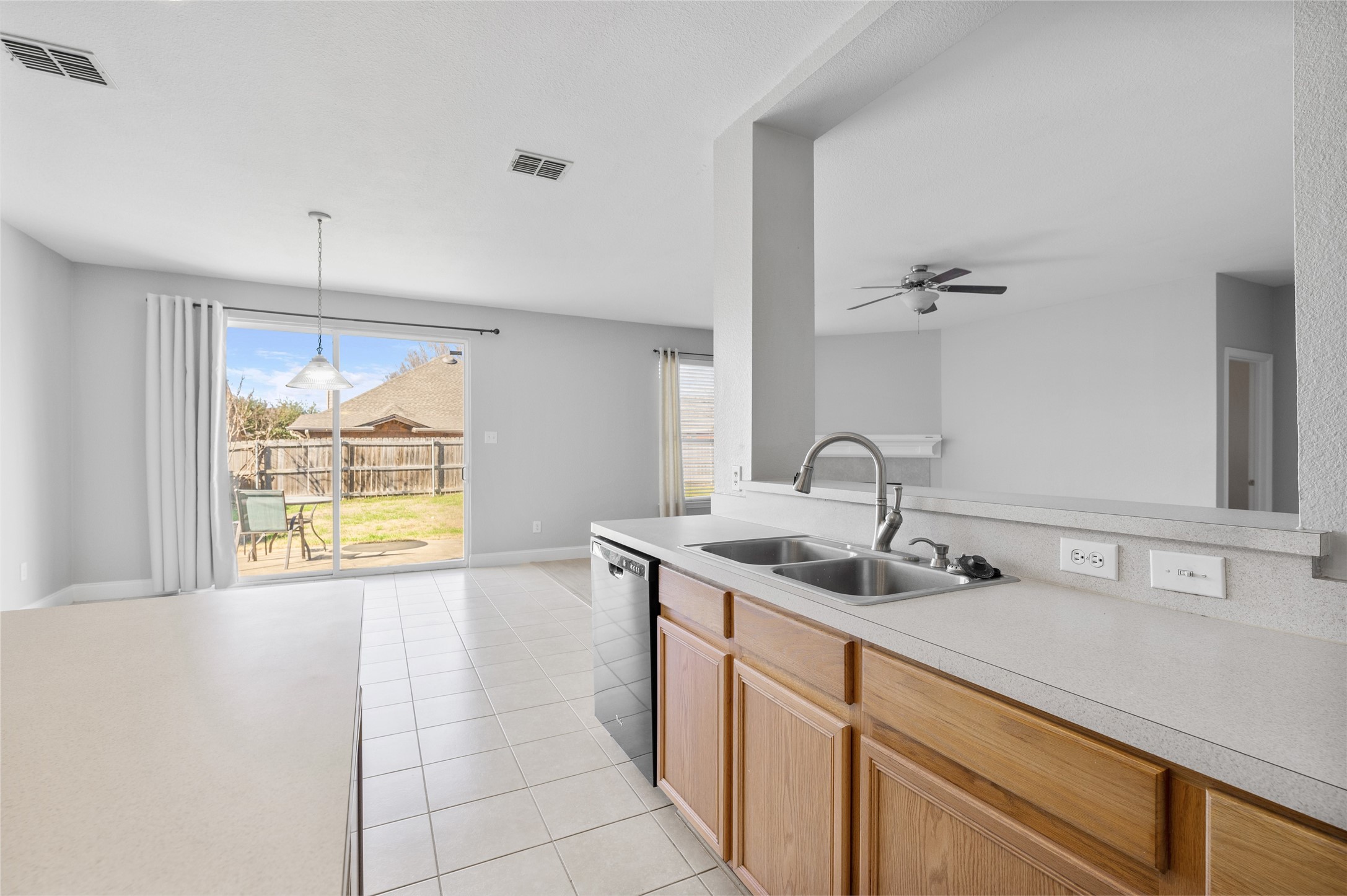 1514 Hanover Lane Van Alstyne TX 75495
