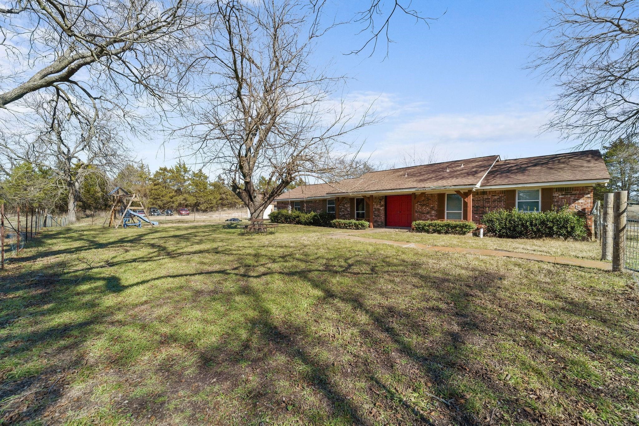 1006 S Clark Road Cedar Hill TX 75104