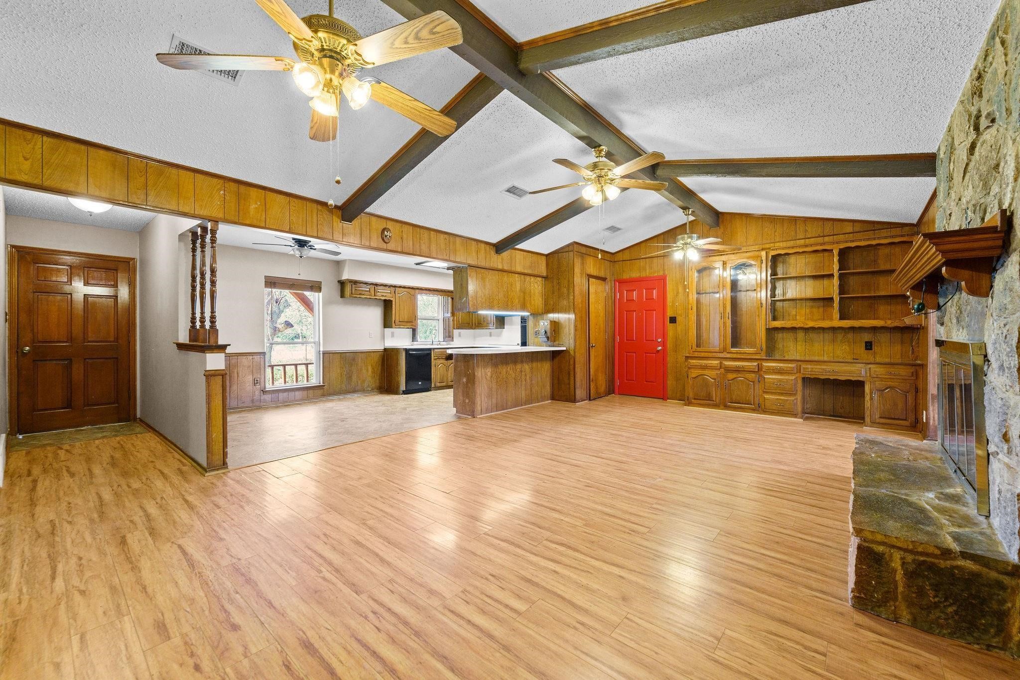 1006 S Clark Road Cedar Hill TX 75104
