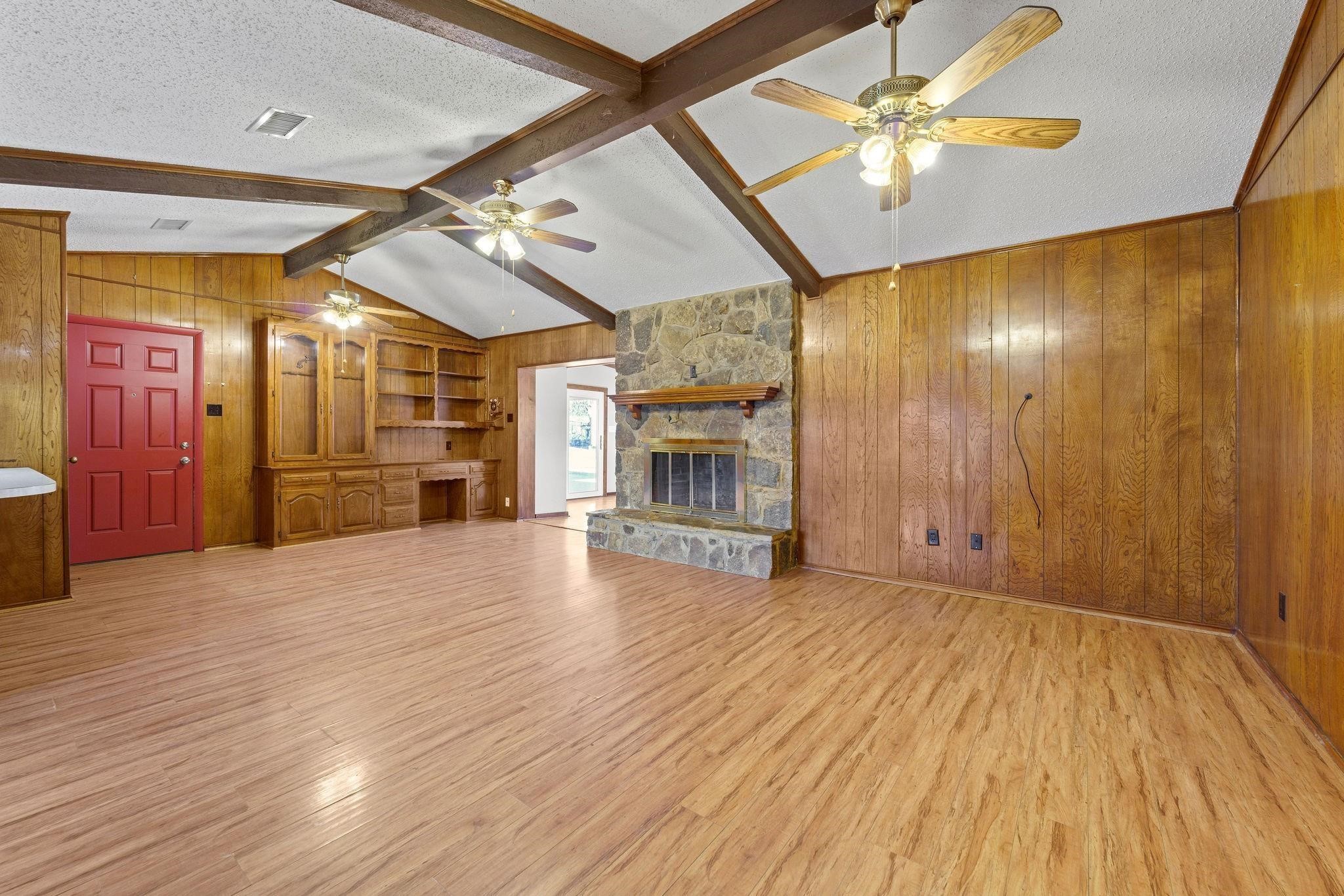 1006 S Clark Road Cedar Hill TX 75104