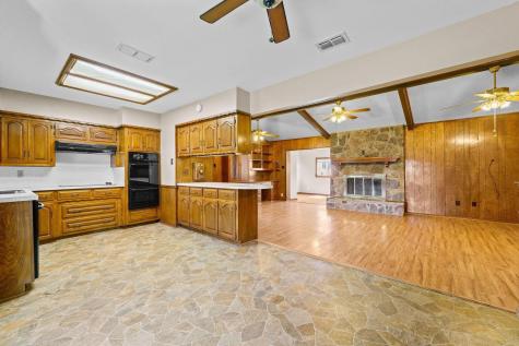 1006 S Clark Road Cedar Hill TX 75104