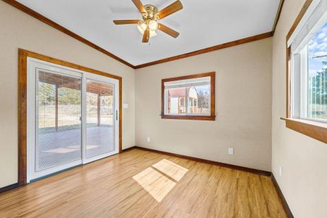 1006 S Clark Road Cedar Hill TX 75104