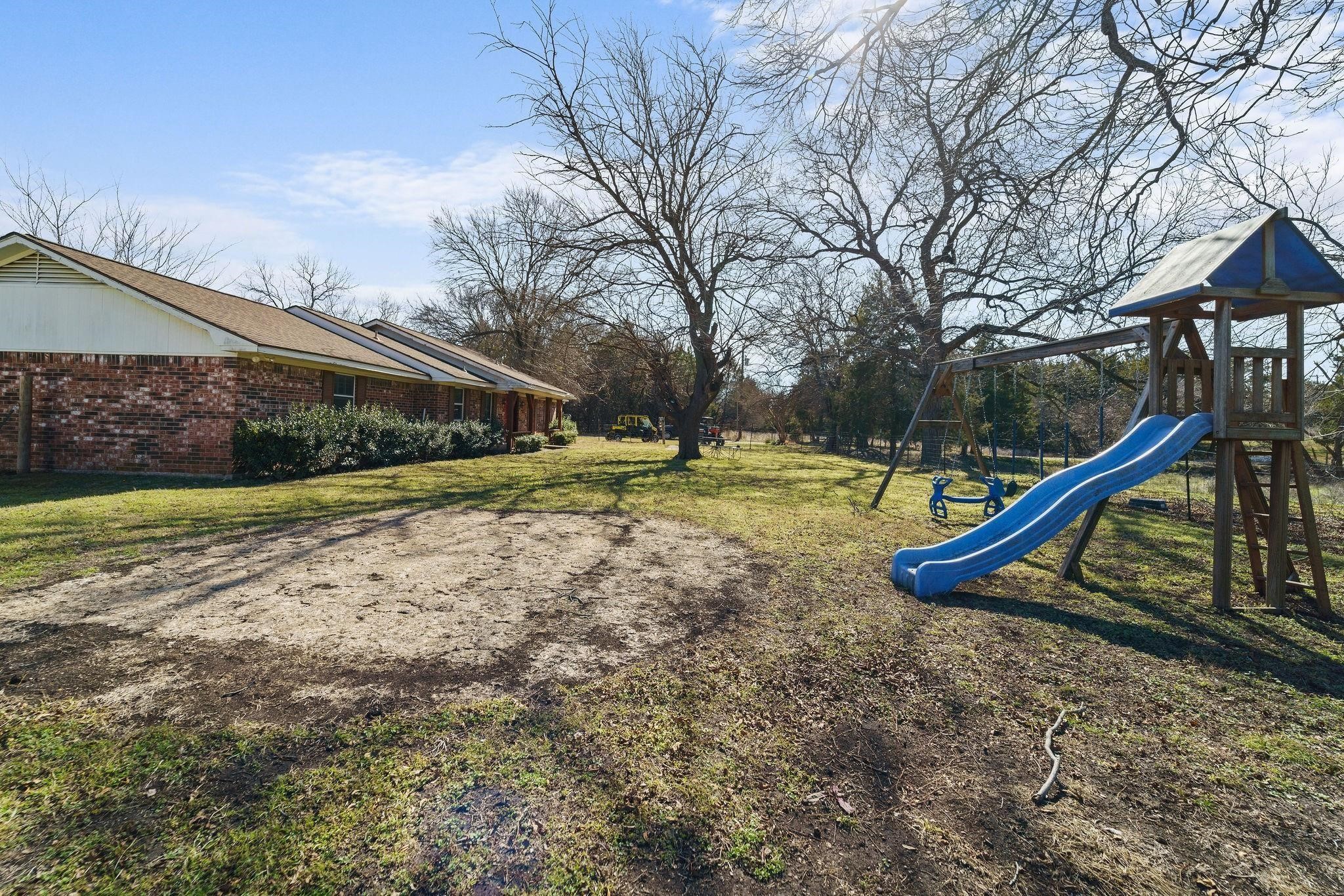 1006 S Clark Road Cedar Hill TX 75104