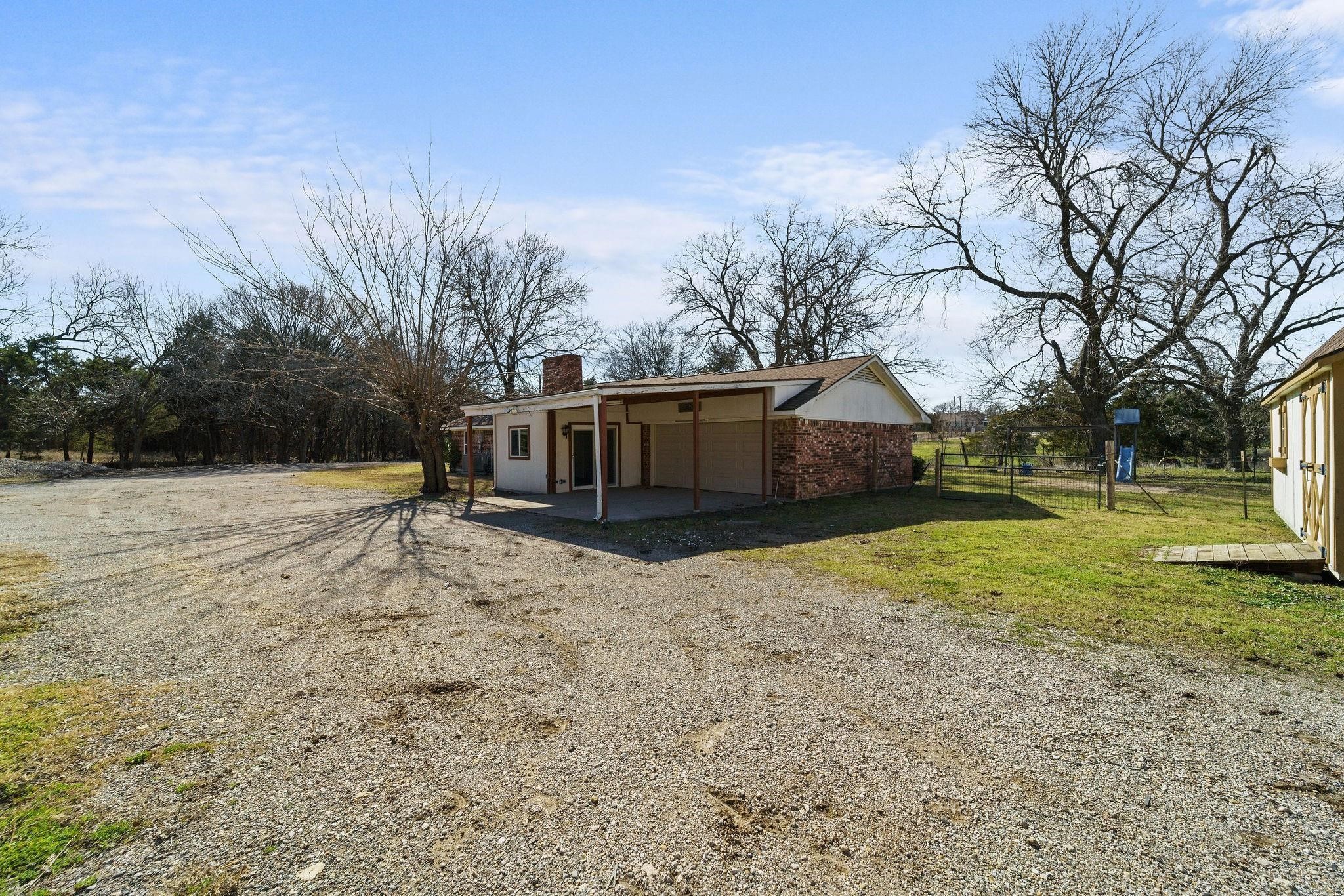 1006 S Clark Road Cedar Hill TX 75104