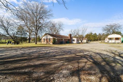 1006 S Clark Road Cedar Hill TX 75104