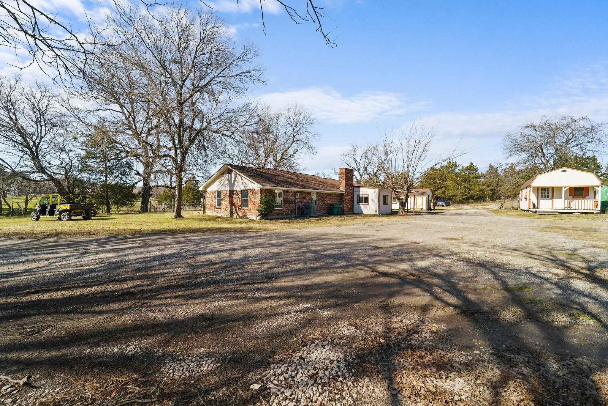 1006 S Clark Road Cedar Hill TX 75104