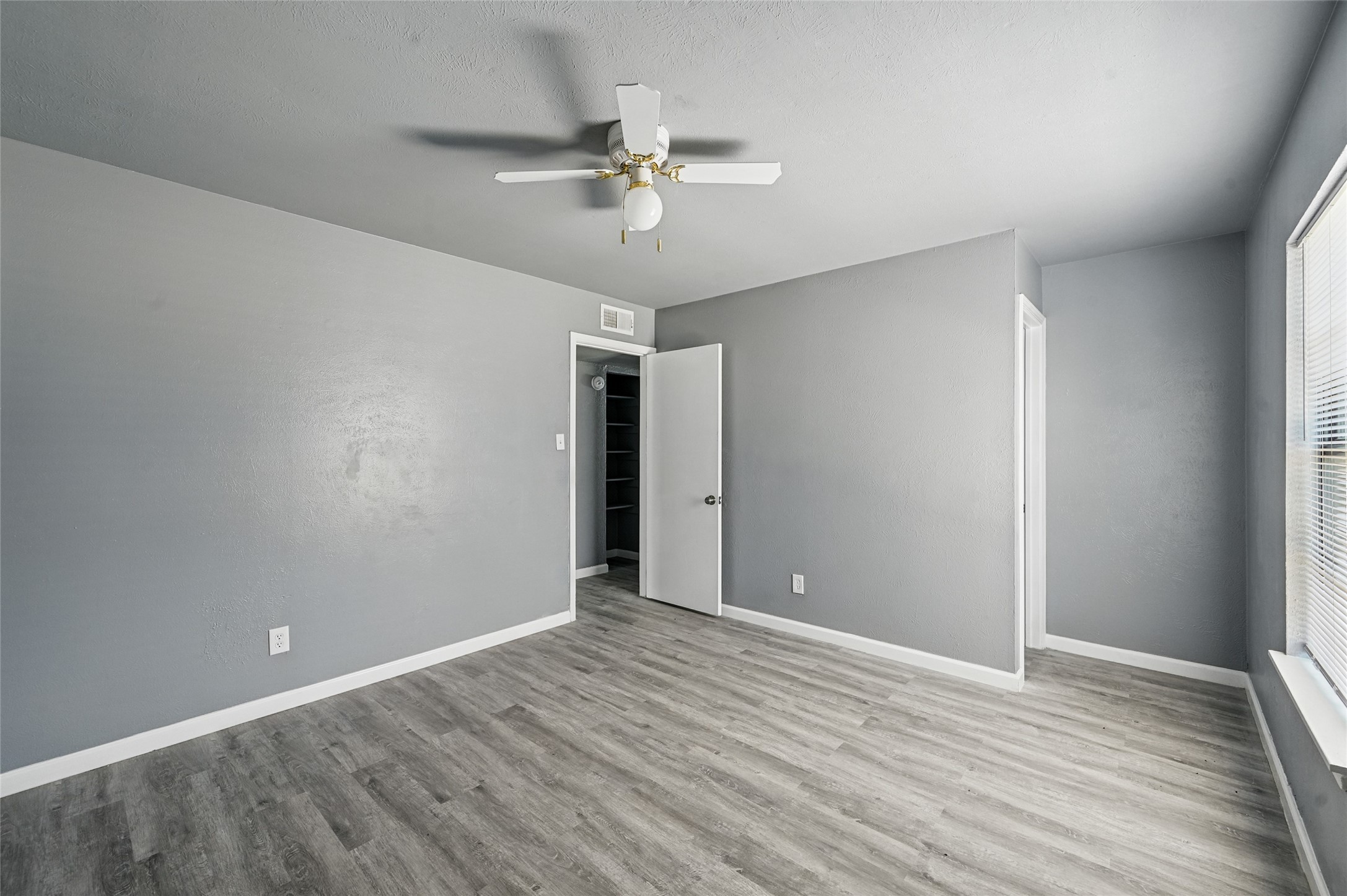 2415 Sunflower Drive Arlington TX 76014