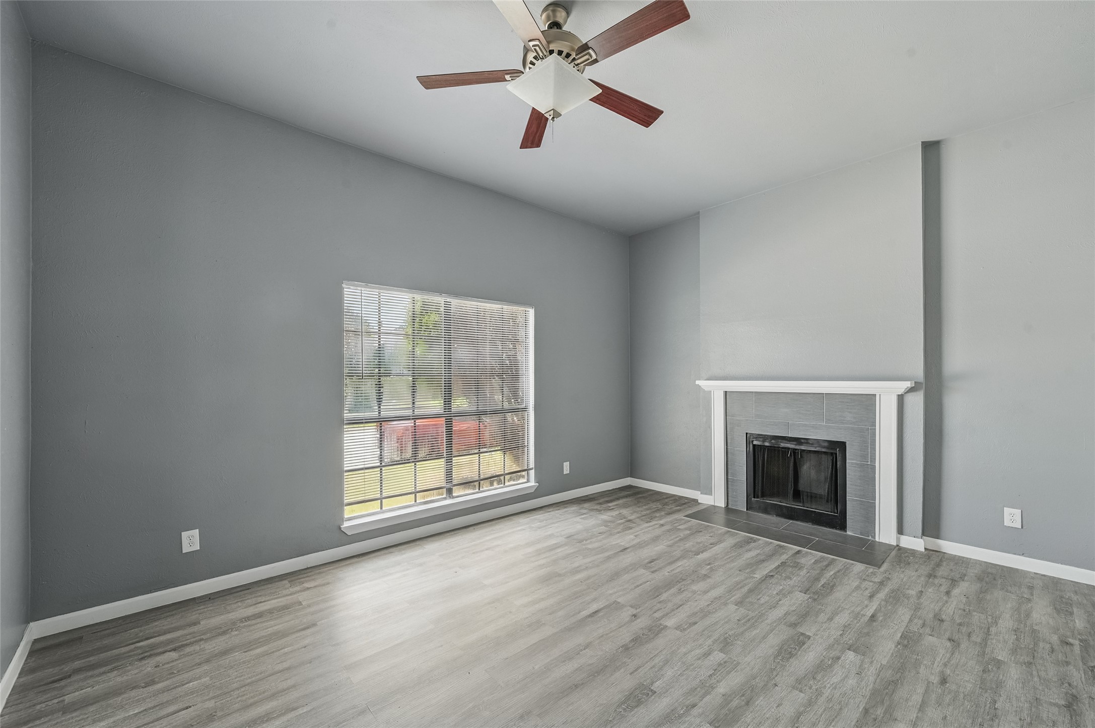 2415 Sunflower Drive Arlington TX 76014