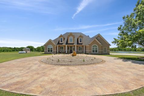 626 Scoggins Road Tioga TX 76271