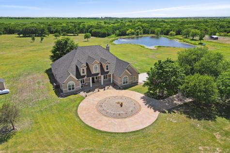 626 Scoggins Road Tioga TX 76271